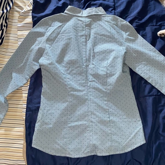 Van Heusen button down shirt - Picture 3 of 3